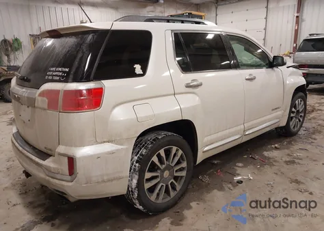 2016 GMC Terrain Denali z USA, uszkodzony, nr VIN 2GKFLVE38G6288499